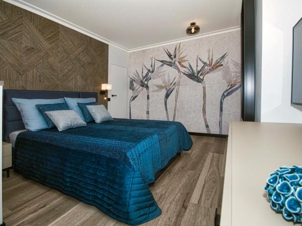 ApartPark ALBUS 401 SEA VIEW above the trees : photo 1 de la chambre appartement - vue sur mer