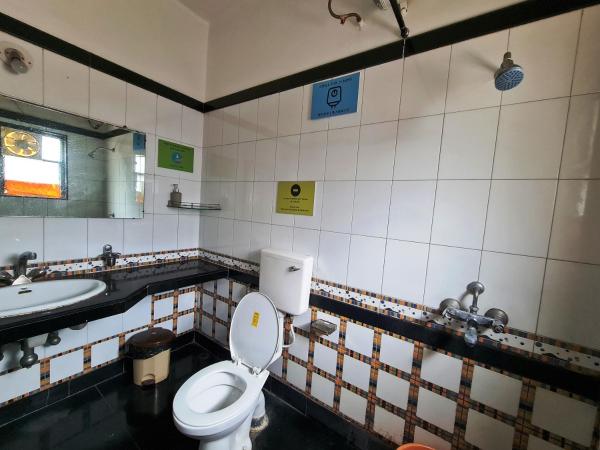 Hostel Lifespace- Garden Bungalow with Pods, CoWork & Cafe : photo 9 de la chambre chambre lit king-size deluxe