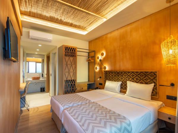 Palmera Beach Hotel & Spa - Adults Only : photo 2 de la chambre chambre standard - vue sur mer