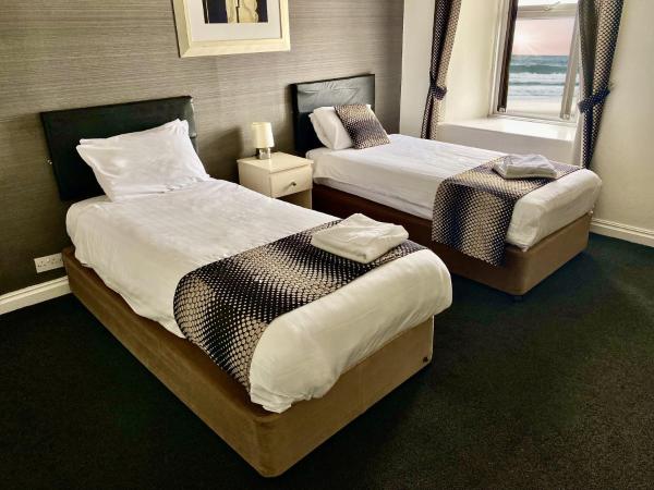 Royal Seabank Hotel : photo 1 de la chambre chambre lits jumeaux standard - vue sur mer