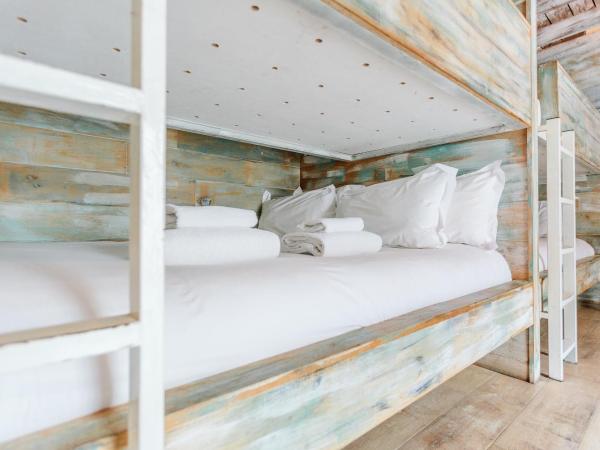 Stay Central Hotel : photo 2 de la chambre private dorm - the ultimate party room