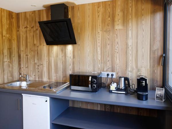 APPART-HOTEL DU LAC : photo 4 de la chambre appartement - vue sur lac