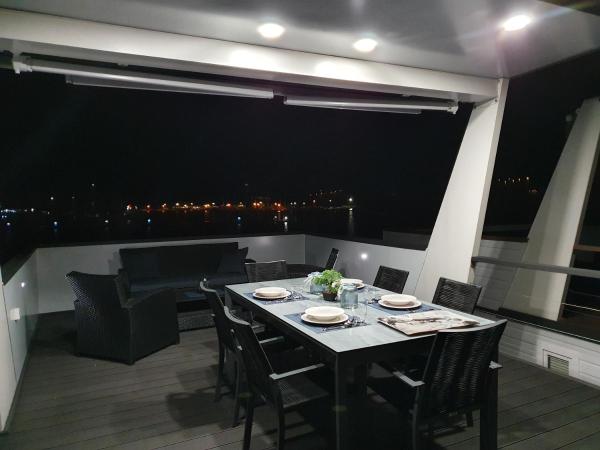 Floating House SENA : photo 6 de la chambre maison de vacances