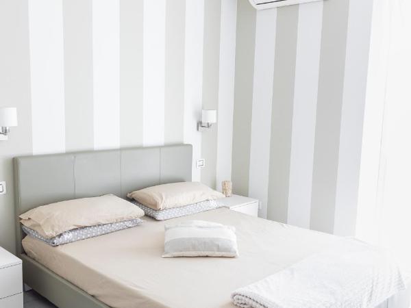 Affittacamere Villa Marcella : photo 1 de la chambre chambre double avec balcon