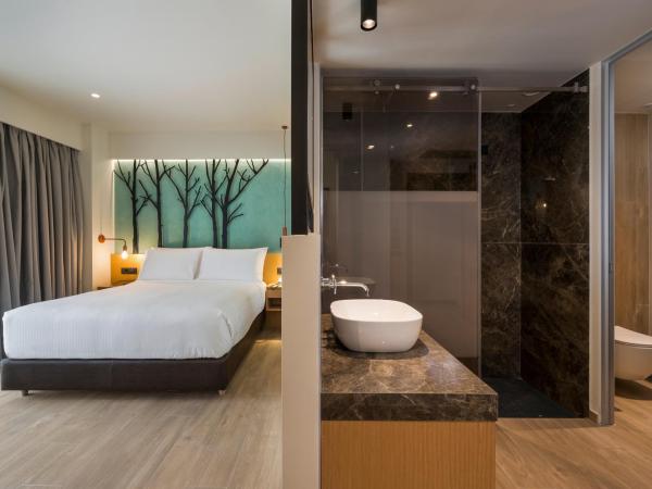 Hyperion City Hotel & Spa : photo 2 de la chambre chambre triple - vue sur ville