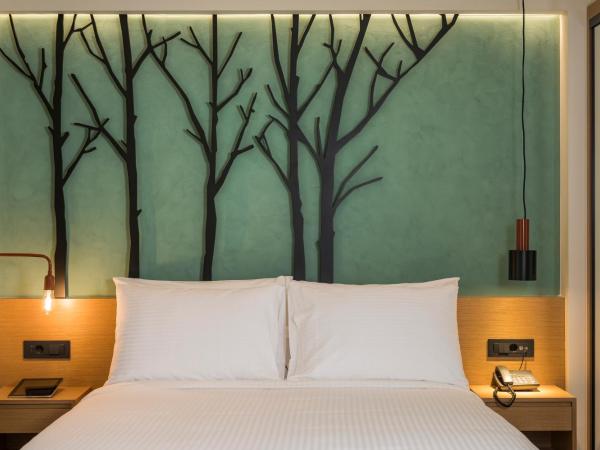 Hyperion City Hotel & Spa : photo 6 de la chambre chambre triple - vue sur ville