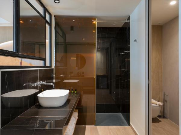 Hyperion City Hotel & Spa : photo 10 de la chambre chambre triple - vue sur mer