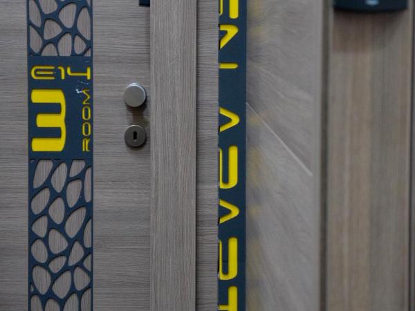 E14 Design Hostel : photo 10 de la chambre chambre triple avec salle de bains privative