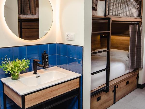 LATROUPE La Granja : photo 5 de la chambre lit dans dortoir mixte de 4 lits