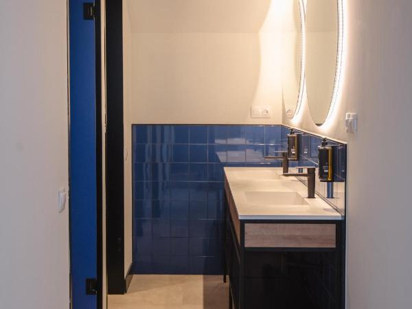 LATROUPE La Granja : photo 7 de la chambre lit dans dortoir mixte de 8 lits