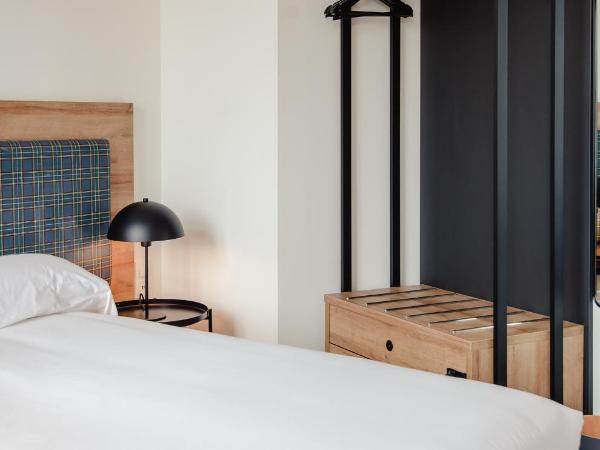 LATROUPE La Granja : photo 1 de la chambre chambre double