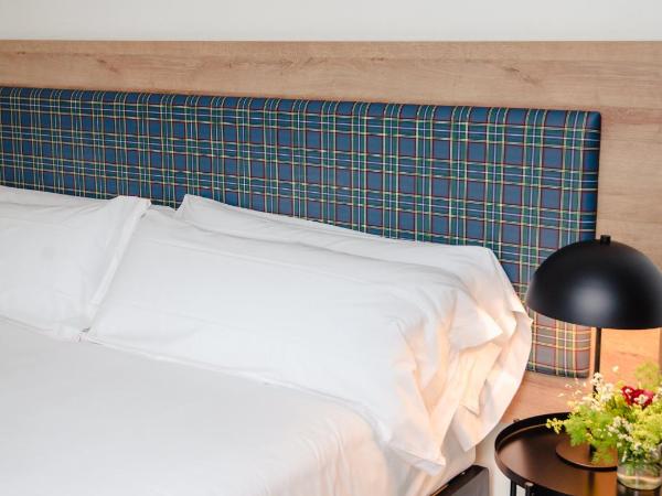 LATROUPE La Granja : photo 2 de la chambre chambre triple classique