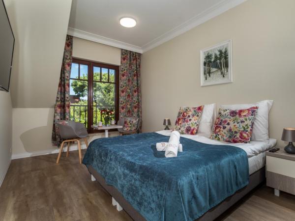 Zamorski BY THE SEA : photo 3 de la chambre chambre double avec salle de bains privative