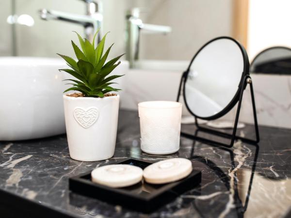 Hotel Miramare : photo 1 de la chambre chambre double ou lits jumeaux supérieure