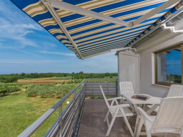 Apartments Kadum 25 : photo 6 de la chambre appartement avec balcon