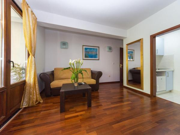 Villa Dard : photo 5 de la chambre appartement 1 chambre avec balcon et vue sur mer