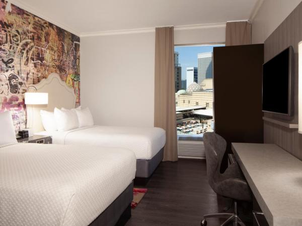 Hotel Indigo Atlanta Midtown, an IHG Hotel : photo 1 de la chambre chambre double standard avec 2 lits doubles - vue sur ville