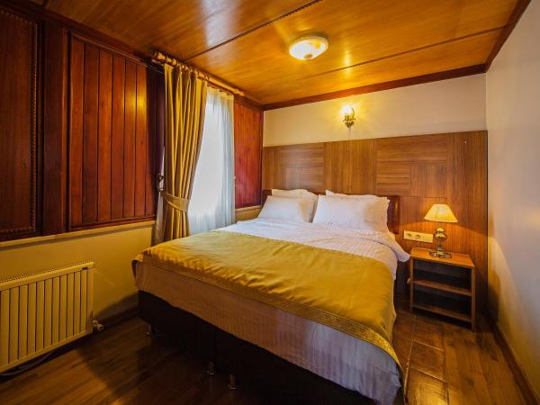 Apart Hotel Hippodrome : photo 5 de la chambre chambre familiale deluxe avec balcon