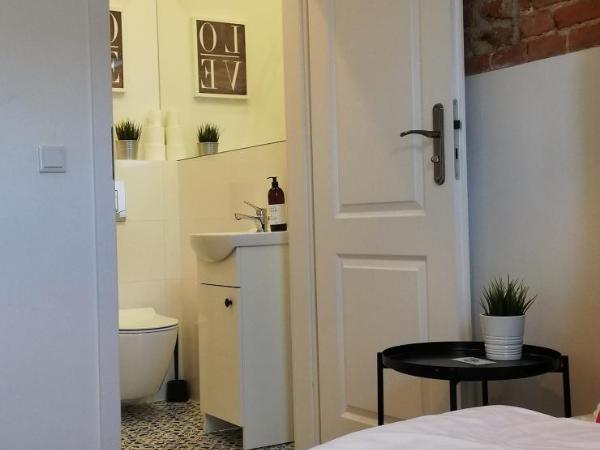 Rooms by Apartamenty Lubartowska Street : photo 4 de la chambre chambre double deluxe avec douche