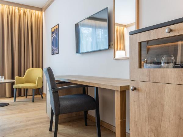 Radisson Blu Hotel & Residences : photo 3 de la chambre chambre premium avec vue sur la montagne