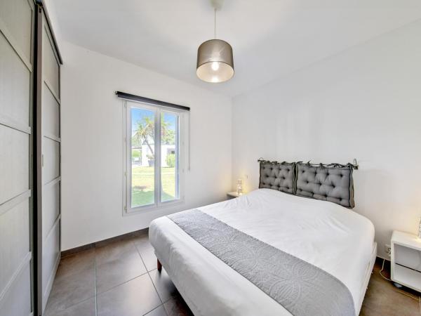 Résidence Pierre & Vacances Premium Les Villas de Porto-Vecchio : photo 2 de la chambre appartement 1 chambre avec climatisation et terrasse (4 adultes)