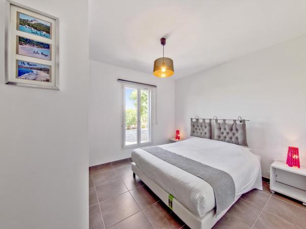 Résidence Pierre & Vacances Premium Les Villas de Porto-Vecchio : photo 1 de la chambre appartement 2 chambres avec climatisation et terrasse (6 adultes)