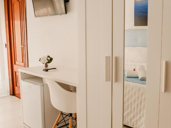 La Terreta : photo 4 de la chambre chambre double avec lit d'appoint (3 adultes)