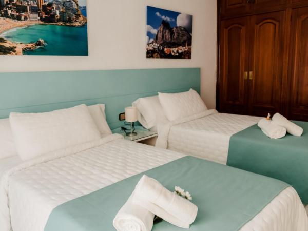 La Terreta : photo 4 de la chambre chambre double ou lits jumeaux avec salle de bains commune