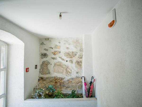 Garden Apartment Hotel : photo 2 de la chambre appartement 1 chambre avec balcon