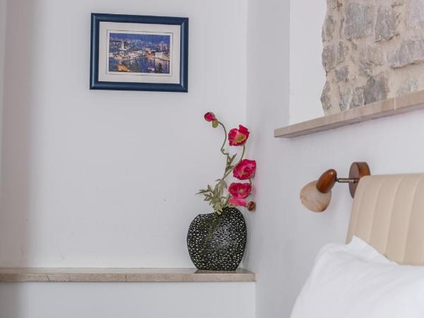 Garden Apartment Hotel : photo 10 de la chambre appartement 1 chambre - vue sur jardin