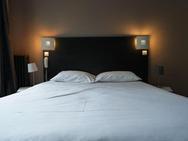 Hotel De Quebec : photo 2 de la chambre chambre double ou lits jumeaux