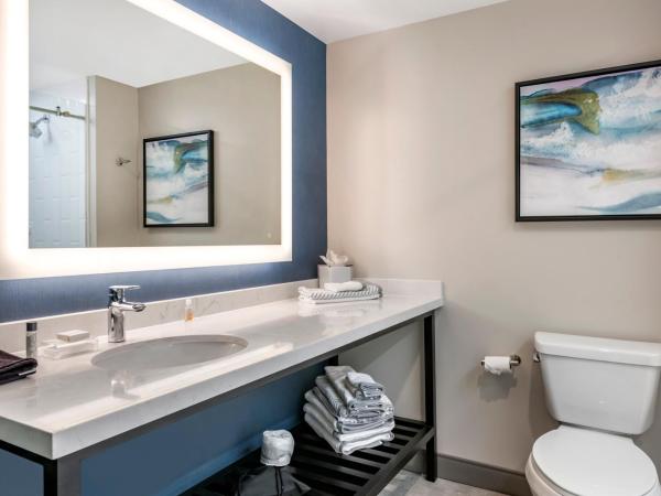 Cambria Hotel Orlando Airport : photo 4 de la chambre chambre queen standard 2 lits queen-size et baignoire - non-fumeurs