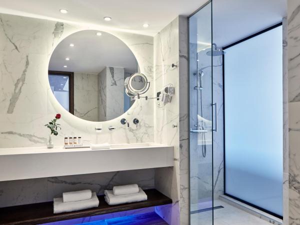 Atlantica Caldera Palace : photo 1 de la chambre suite familiale avec piscine privée - vue sur mer