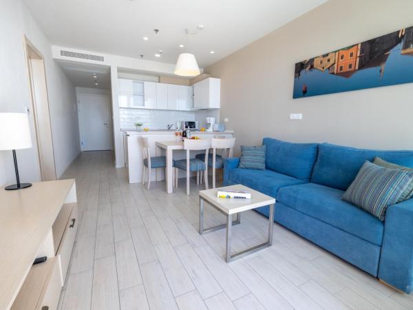 Romana Beach Resort : photo 6 de la chambre suite junior avec piscine privée - vue sur montagne