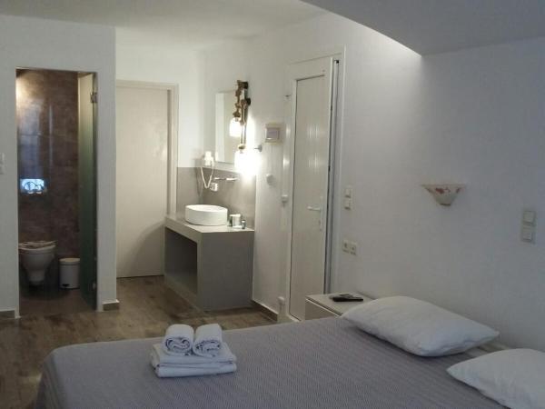 Blue Sky Summer : photo 3 de la chambre studio Économique avec balcon - demi sous-sol