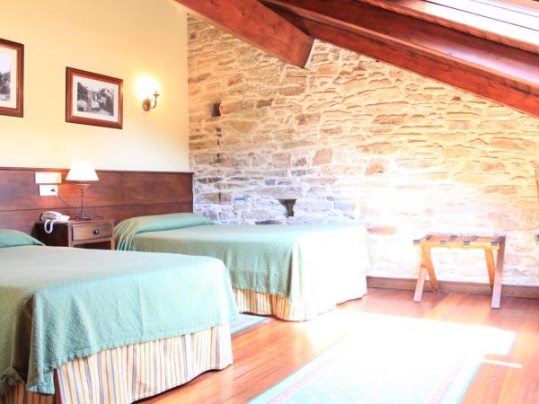San Clemente by Pousadas de Compostela : photo 3 de la chambre chambre double ou lits jumeaux