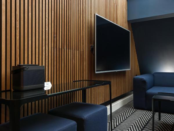 Velvet Hotel : photo 4 de la chambre suite penthouse