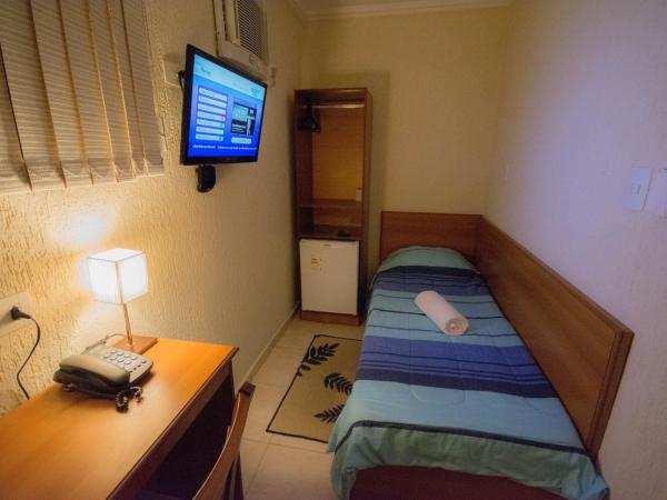 Hotel Estação Paraíso - ao lado do Metrô Paraíso e 600m da Av Paulista : photo 5 de la chambre chambre simple