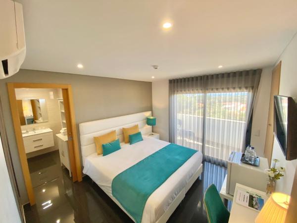 Sunfield Guest House - Only Adults : photo 2 de la chambre chambre double avec balcon - vue sur mer