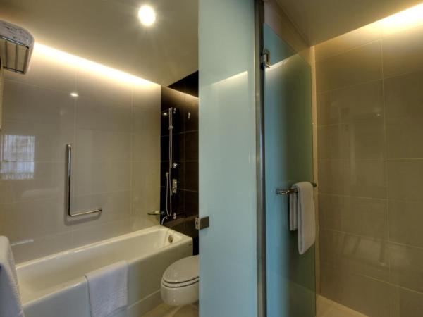 Seri Pacific Hotel Kuala Lumpur : photo 4 de la chambre chambre lit king-size supérieure