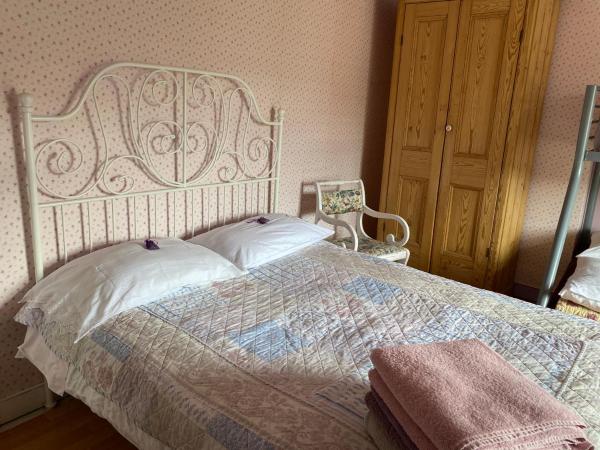 Brackenberry : photo 6 de la chambre chambre familiale avec salle de bains commune