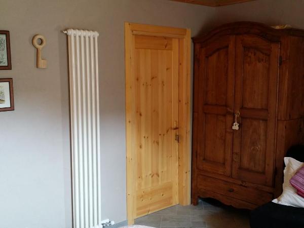 Maison Du-Noyer Chambres et Tables d'Hotes : photo 6 de la chambre chambre double supérieure avec lit d'appoint