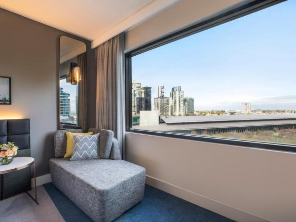 Crowne Plaza Melbourne, an IHG Hotel : photo 1 de la chambre standard king room with river view - high floor