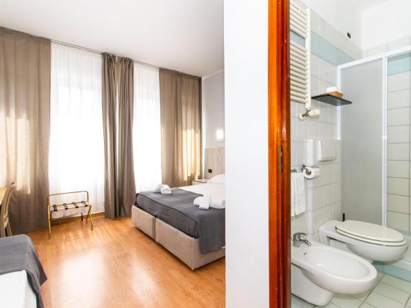 Hotel Cristallo Torino : photo 3 de la chambre chambre lits jumeaux