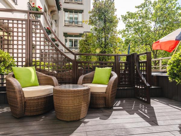 Hôtel Napoleon Paris : photo 4 de la chambre suite junior avenue - terrasse