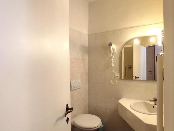 Hotel Rita Major : photo 3 de la chambre chambre triple Économique