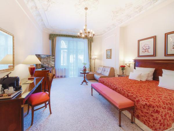 Carlsbad Plaza Medical Spa & Wellness hotel : photo 2 de la chambre chambre double suprême avec accès au centre de bien-Être - vue sur rue spa