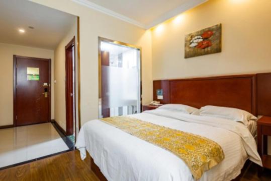 GreenTree Inn JiangSu SuZhou SuZhouLeYuan TianPing College Business Hotel : photo 2 de la chambre mainland chinese citizens - special offer queen room