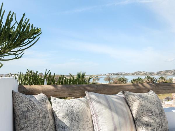 Argo Boutique Hotel : photo 8 de la chambre suite lit king-size avec jacuzzi extérieur - vue sur mer