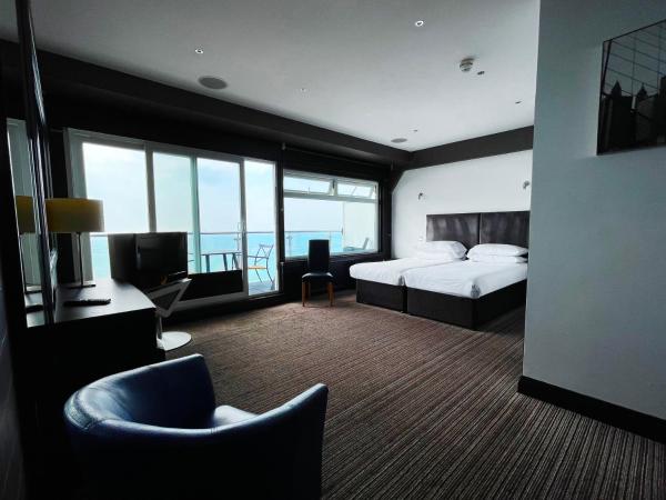 Suncliff Hotel - OCEANA COLLECTION : photo 1 de la chambre chambre double supérieure avec balcon - vue sur océan 